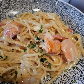 Shrimp & Lobster Linguinne
