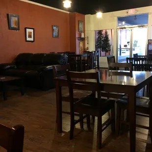 Nice place to meet over coffee.