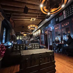 ramen and noodles, interior