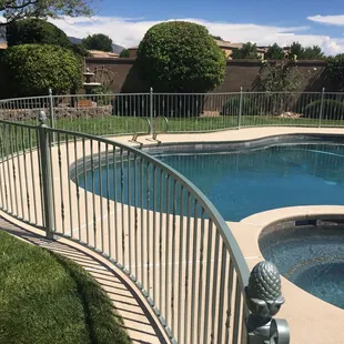 Swimming pool railing