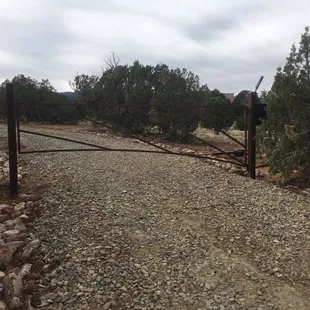 Automatic entry gate