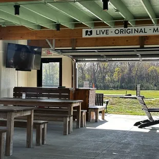 Outdoor shelter