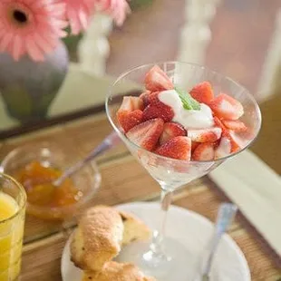 Breakfast is served daily either in the dining room or on the courtyard verandah.