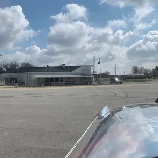 Waiting on lunch after ordering on the phone.