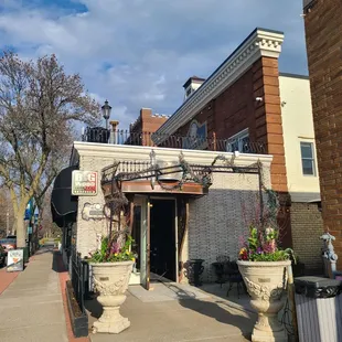 Side door to patio/outdoor seating~