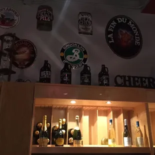 Fun display!  Yes, they fill growlers, and they sell them as well!