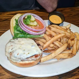 Turkey burger w fries