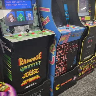And more arcade games...