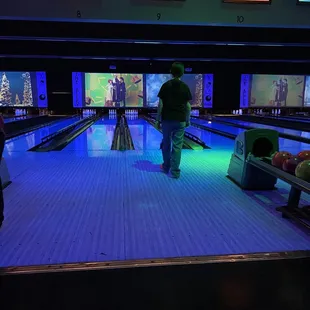 Bowling lanes