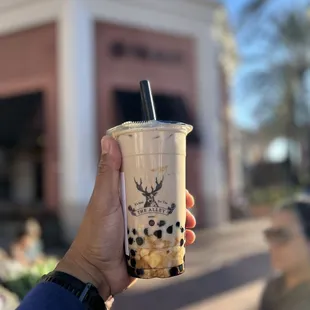 Large crème brulee oat milk