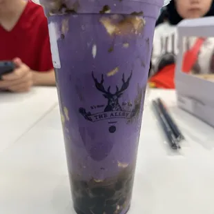 Ube bubble milk tea
