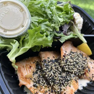 Furikake salmon plate with mac and toss salad