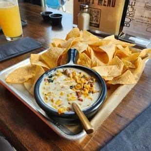 Corn queso dip