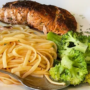 Blackened Salmon, Linguine &amp; Broccoli