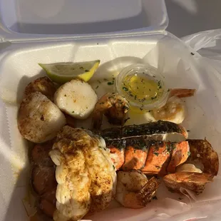 Broiled platter (lobster tail, scallops and shrimp)
