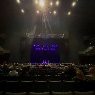 Who can it be now?! Okay, soon? It&apos;s Colin Hay!!!