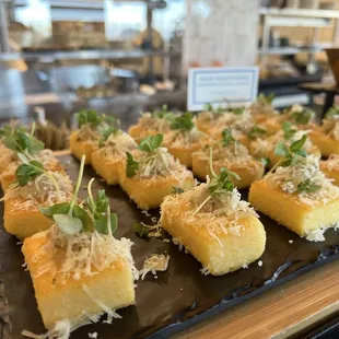 Polenta bites