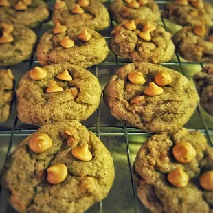 Pumpkin Caramel Chip Cookies