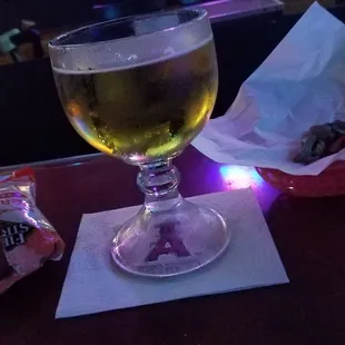 Luv da beerz n nutz!!!