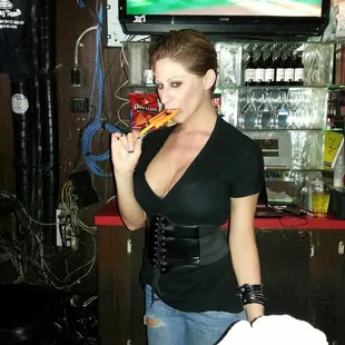 Hi im Chanel.... i help manage the bar