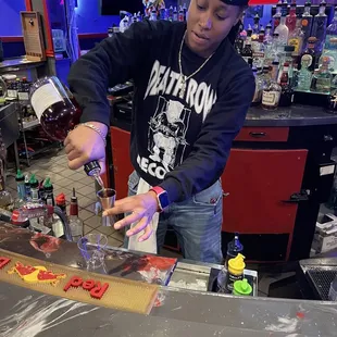 Polo Shon is one of few great bartenders at this establishment