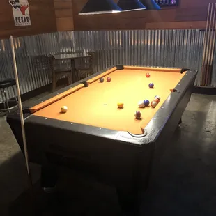 Pool table
