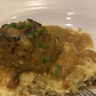 Meatloaf and mashed potatoes