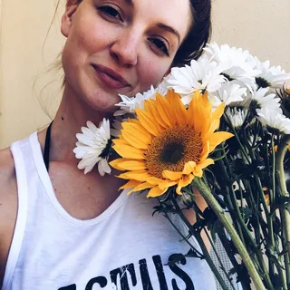 Victoria S.