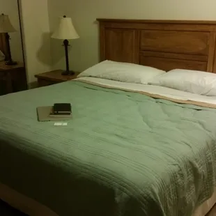 The room even smells clean! Great value.