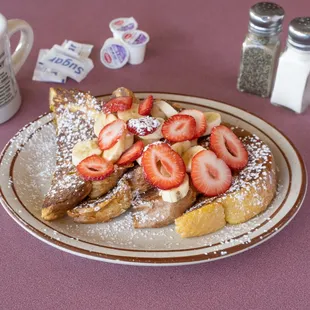 Full French Toast with Strawberries and Bananas