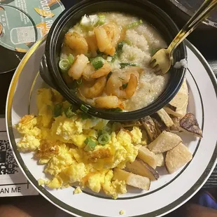 Shrimp and grits came with 2 sides of your choice