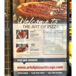 Inside The Art of Pizza 3033 N Ashland Ave, Chicago, IL Thin Pan Staffed Pizza Italian Beef Sándwiches Pastas Ribs Salads etc. Cool!