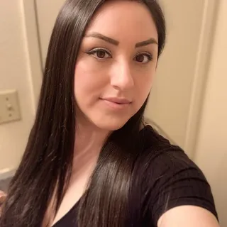 Julia R.