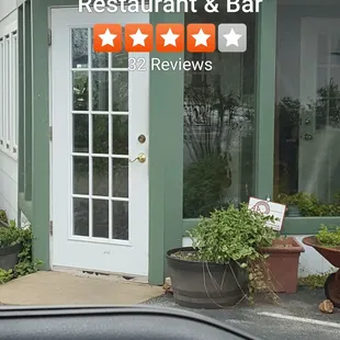 the outside of the restaurant
