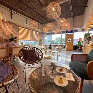 Super cute small hangout spot for coffee dates with variety of bakery and drink options