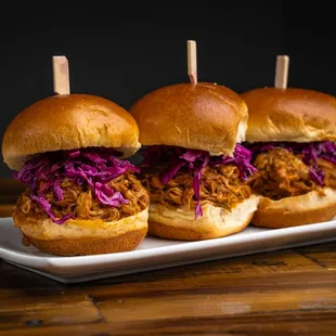 IG: @kenty_eats | PULLED CHICKEN SLIDERS braised chicken, pear-hoisin BBQ sauce, red cabbage slaw, grilled brioche