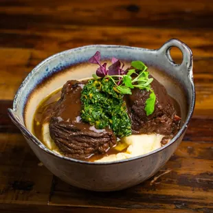 IG: @kenty_eats | RED WINE SLOW-BRAISED SHORT RIBS pomme puree, wine demi-glace, orange gremolata