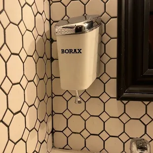 Borax powder in the bathroom to stick to the prohibition vibes!