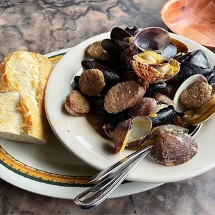 Penn Cove Mussels and Clams, $19.95