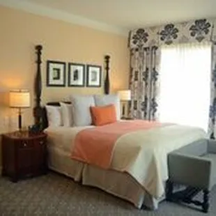 King Balcony Room