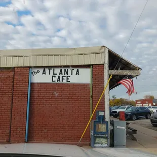 We're here for dinner!