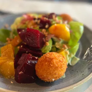 Roasted beet salad