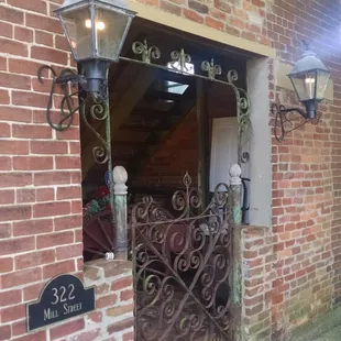 Great little coffee shop, serving savory breakfast dishes and lunch