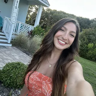 Elisa P.