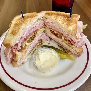 Double deckers are enough for two meals!