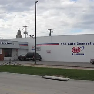 The Auto Connection, 2037 P St., Lincoln, NE 68503