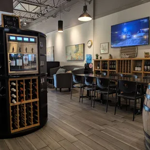 The Auto Pour, Charlotte