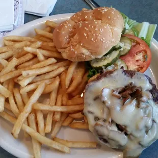 Mushroom cheeseburger