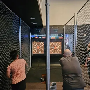 Beginners to Experts - everyone is welcome at The Axe Capital