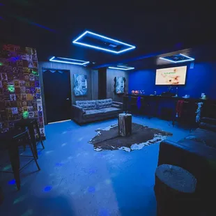 Private Karaoke  fits 15!